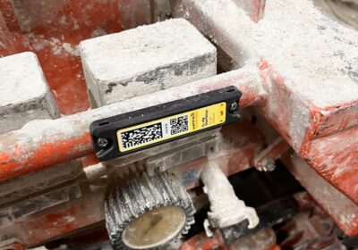 Construction-site-equipment-with-Xerafy-Cargo-OUTDOOR-RAIN-RFID-tag-e1718338623545-400x280 How Wattro Enhances Construction Tool Tracking with Xerafy RFID